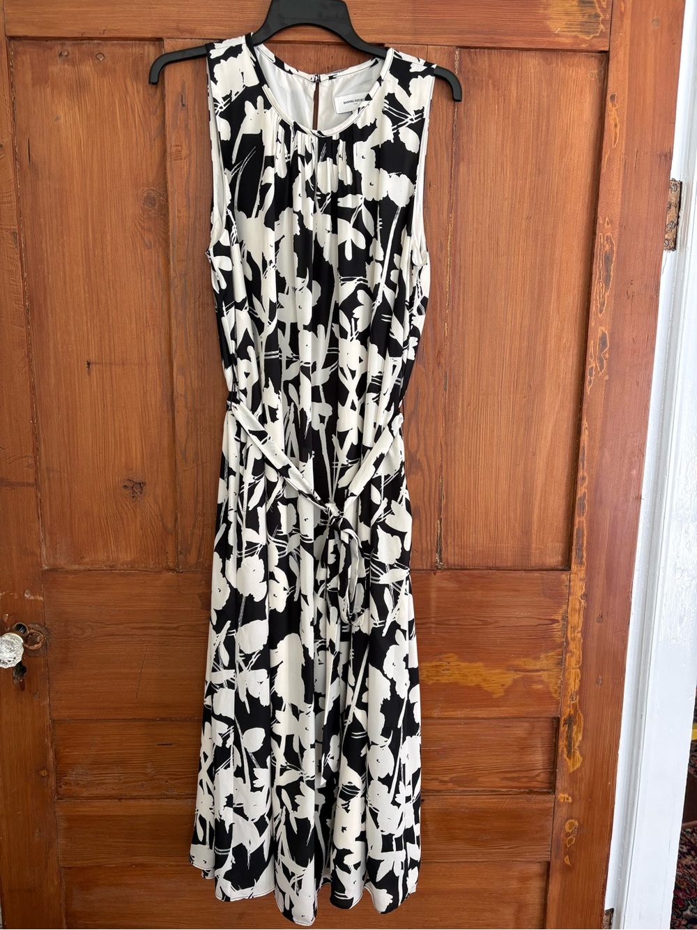 Banana Republic Black Cream Floral Tie-Waist Maxi Dress Size Large L